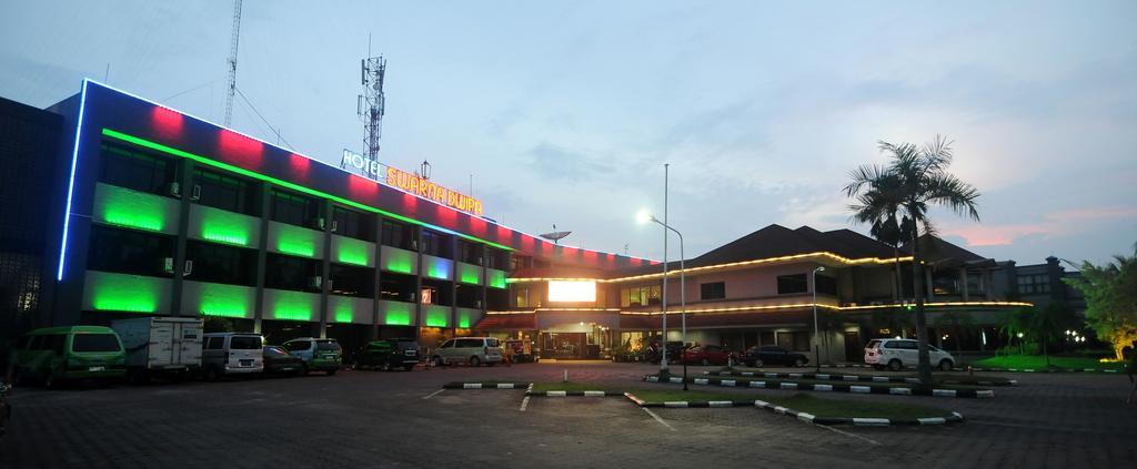 Hotel Swarna Dwipa Palembang Exterior foto