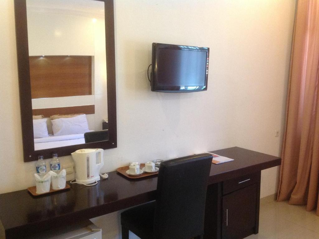 Hotel Swarna Dwipa Palembang Exterior foto